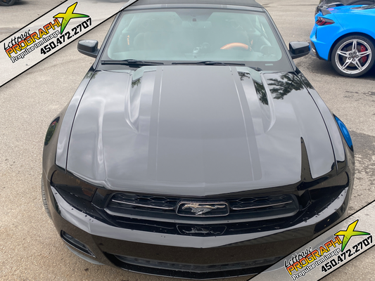 Lettrage de Mustang